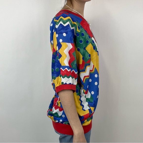 RETRO GRAPHIC TEE - Picture 2 of 3